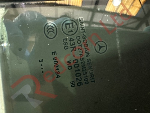 MERCEDES-BENZ CLS C218 2011-2014 QUARTER WINDOW GLASS REAR LEFT SIDE