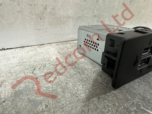 VOLVO S90 2016-2020 USB PORT DUAL SOCKET FRONT