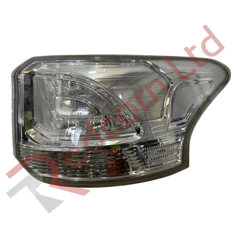 MITSUBISHI OUTLANDER PHEV 2013-2015 REAR TAIL LIGHT RIGHT SIDE