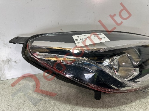 FORD FIESTA MK8 ST-LINE 2017-2021 HEADLIGHT HEADLAMP RIGHT SIDE
